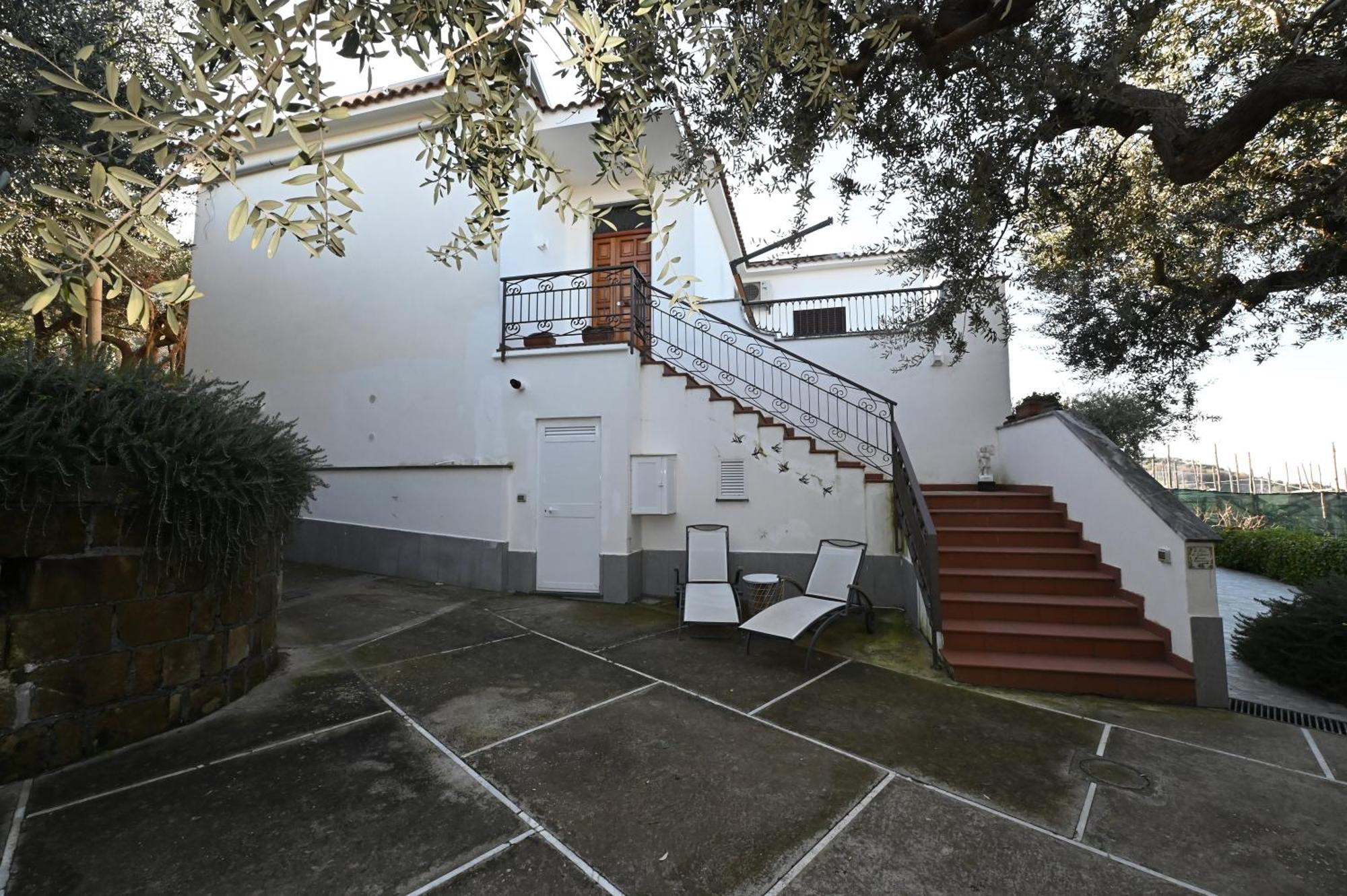 Ferienwohnung Il Nido Del Gabbiano Massa Lubrense Exterior foto